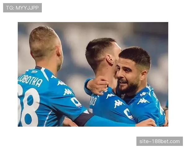 罗马主场两球完胜萨索洛 积分追平米兰升至意甲第三